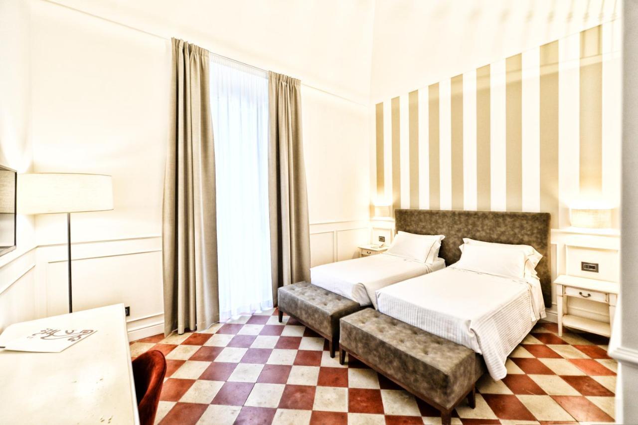 Standard Twin Room,770068702:JPEG